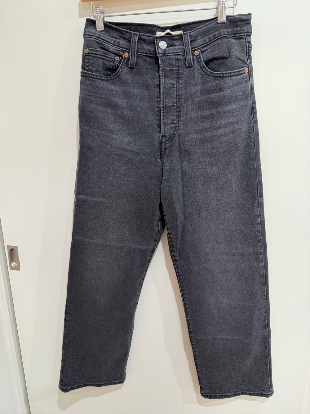 Levi’s Ribcage Straight Ankle Jeans